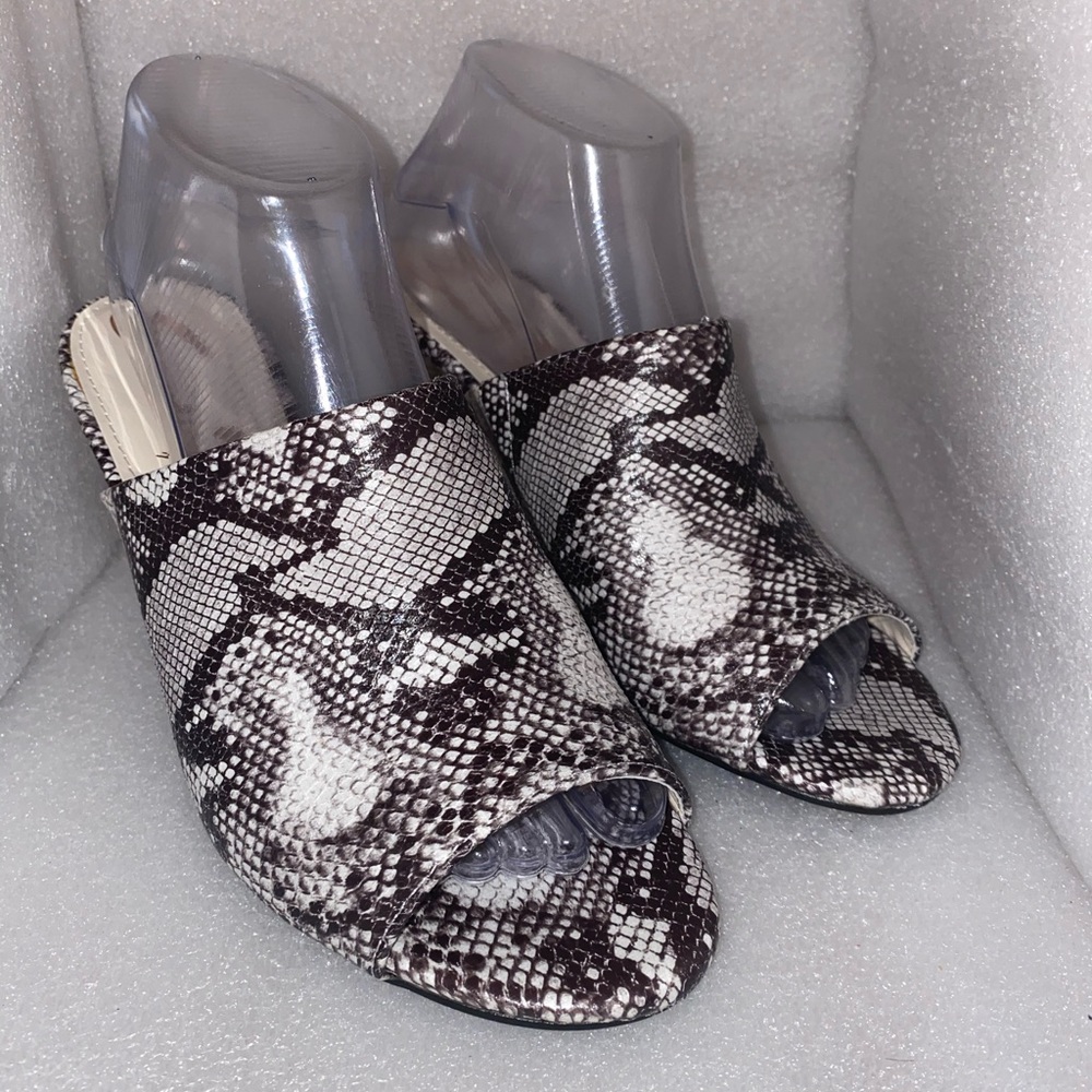 Seven7 Moscow Mule Snakeskin Print